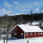 BackgroundBarnLandscapeCrop169